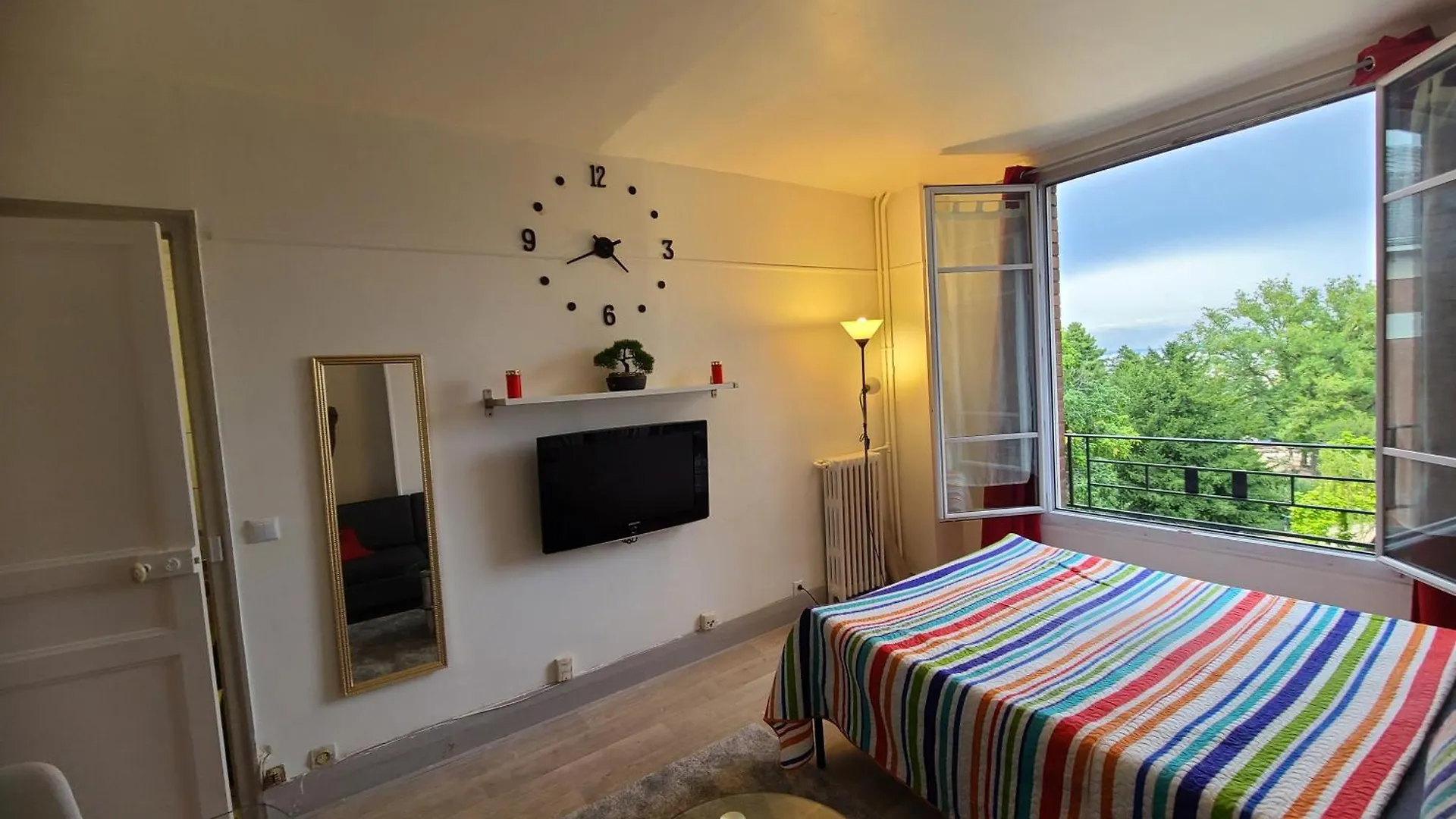 19eme Apartment Paris